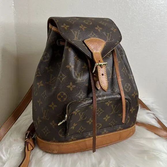 💯Authentic Louis Vuitton Monogram Backpack Small size🍀 - Picture 3 of 17